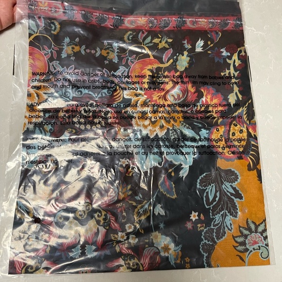 NWT Vismaya Rhapsody Scarf - Picture 8 of 10